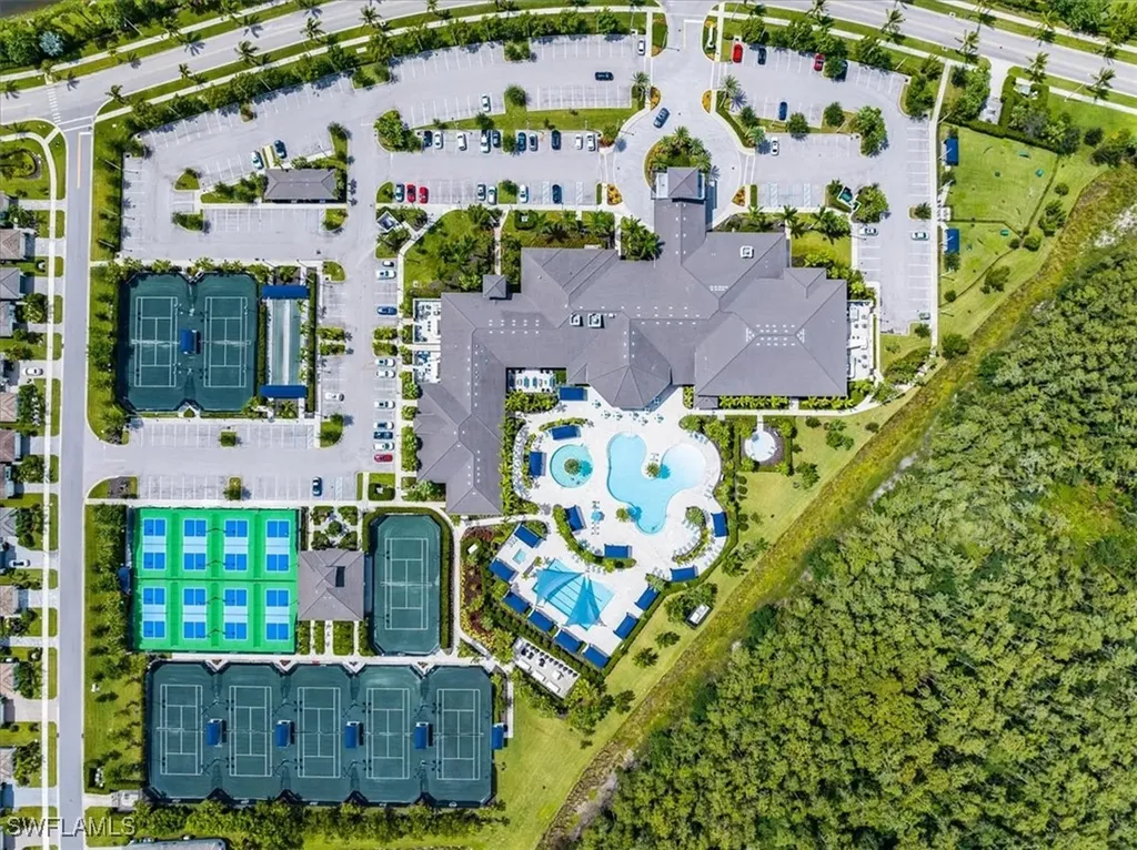 28648 Wharton Drive Bonita Springs FL 34135