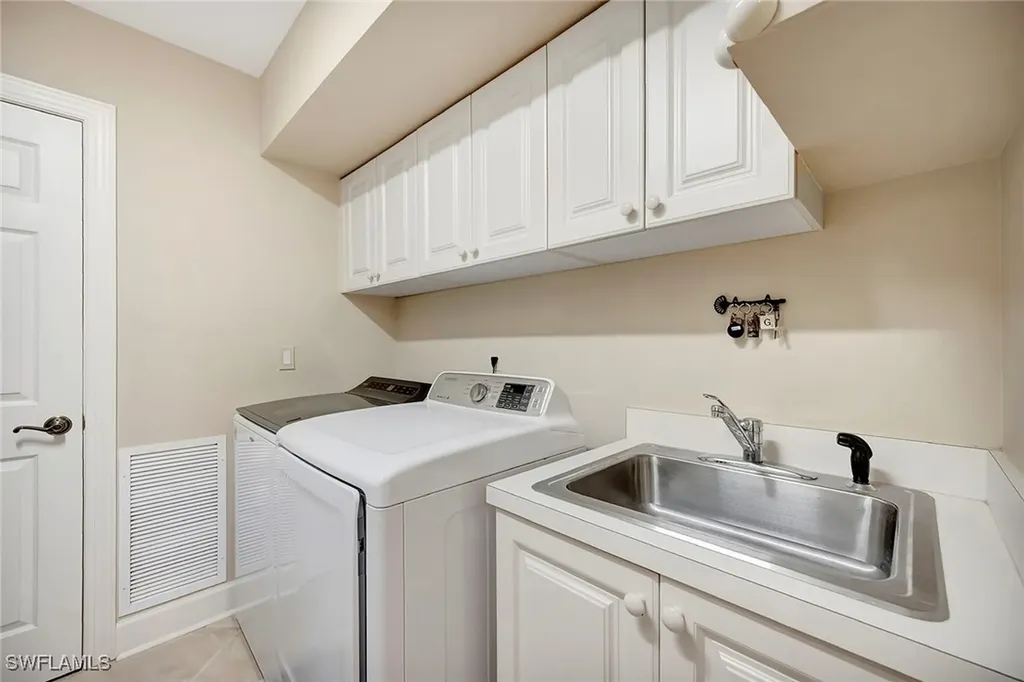 1004 5th Street S Naples FL 34102