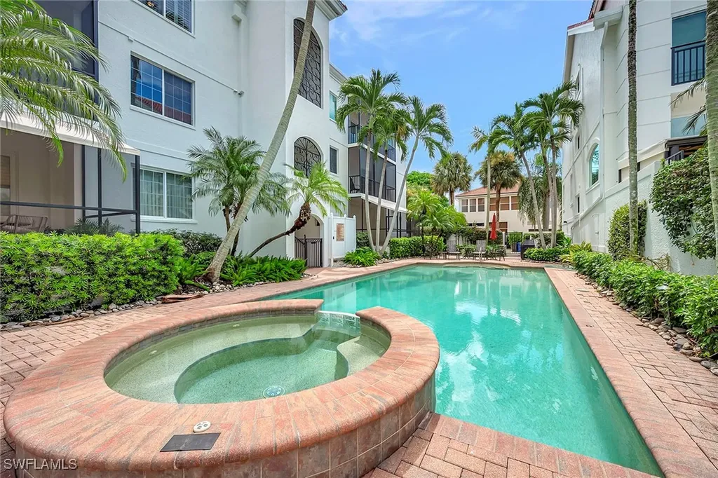 1004 5th Street S Naples FL 34102