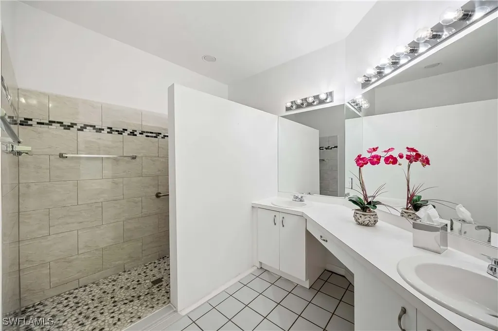 3745 Fieldstone Boulevard Naples FL 34109