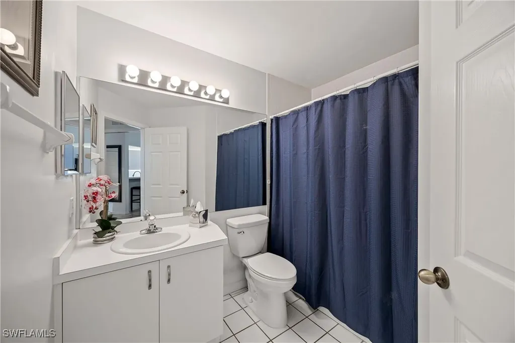 3745 Fieldstone Boulevard Naples FL 34109