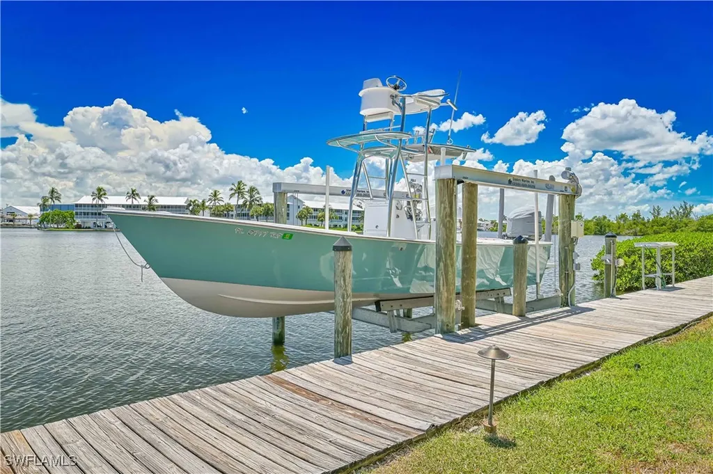 16600 Bocilla Island Club Drive Bokeelia FL 33922