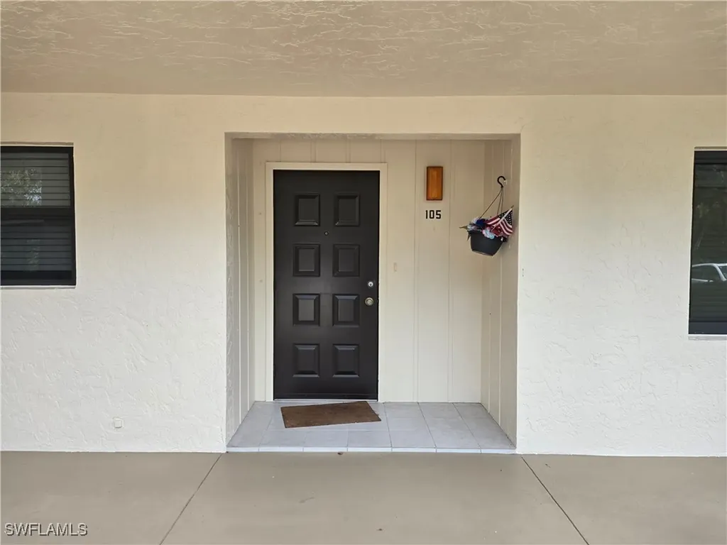 4955 Pepper Circle Naples FL 34113