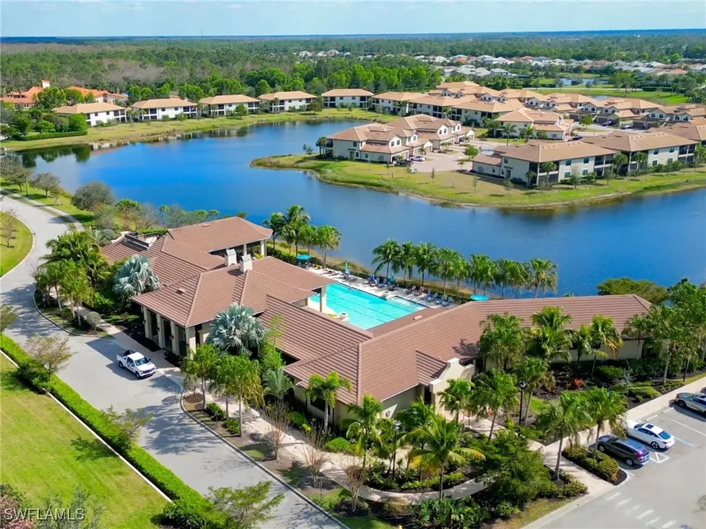2079 Antigua Lane N Naples FL 34120