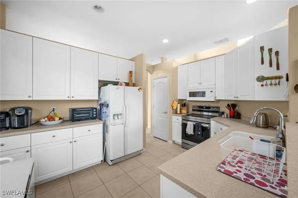 8830 Spring Mountain Way Fort Myers FL 33908