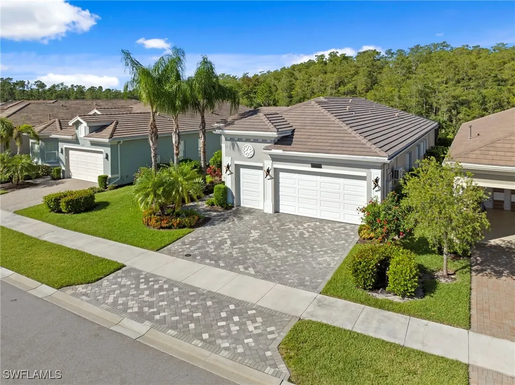 28560 Twain Drive Bonita Springs FL 34135