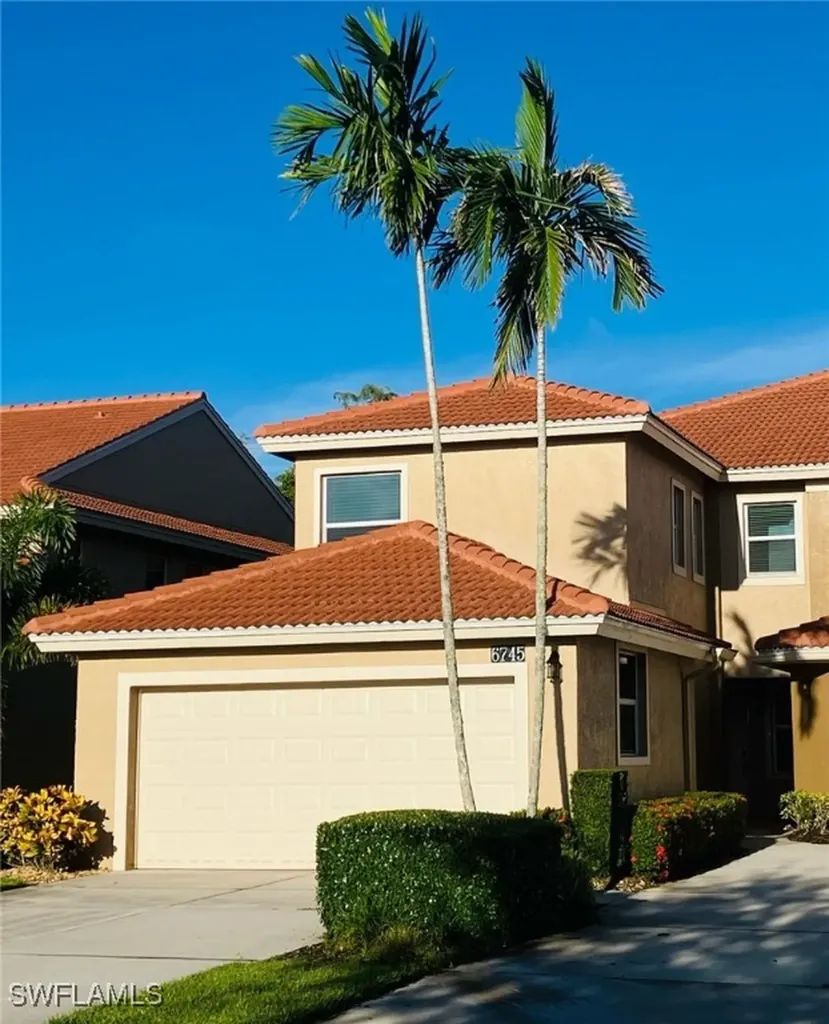 6745 Huntington Lakes Circle Naples FL 34119