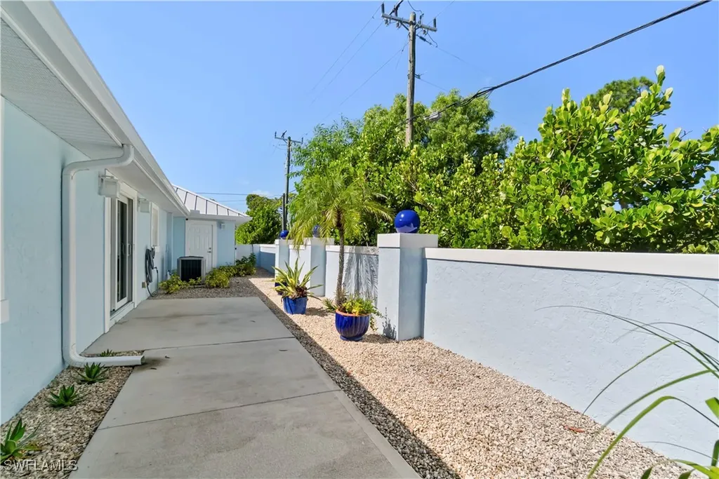 4266 Springs Lane Bonita Springs FL 34134