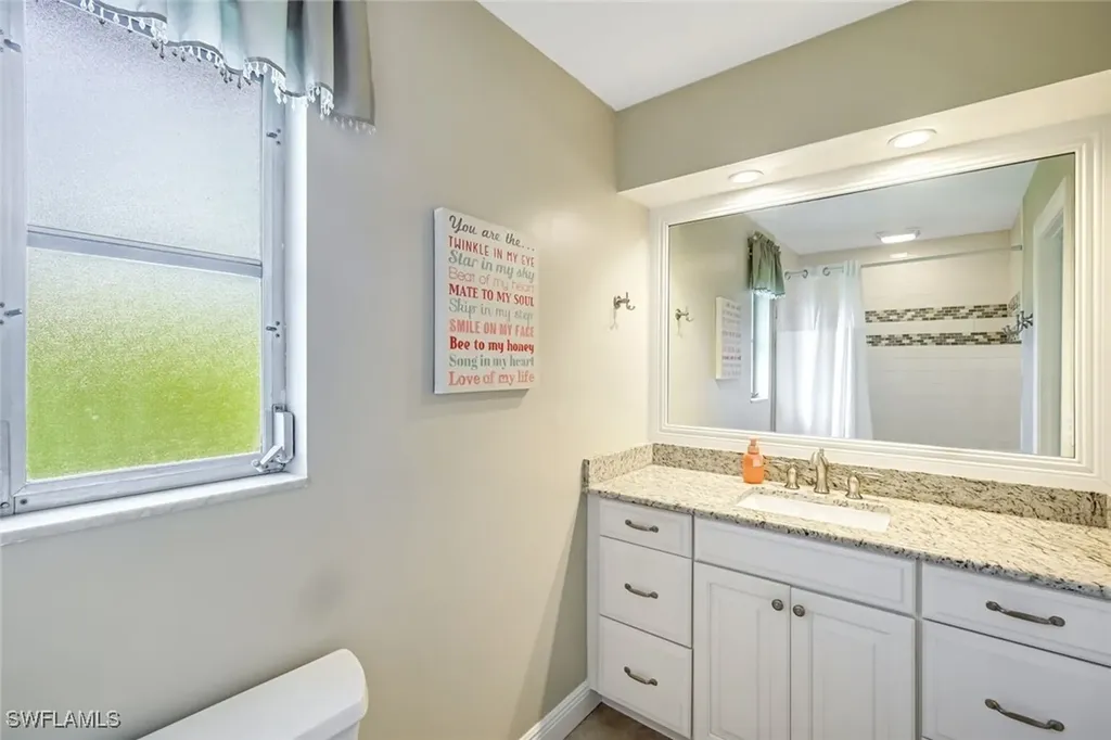 539 Cypress Way E Naples FL 34110