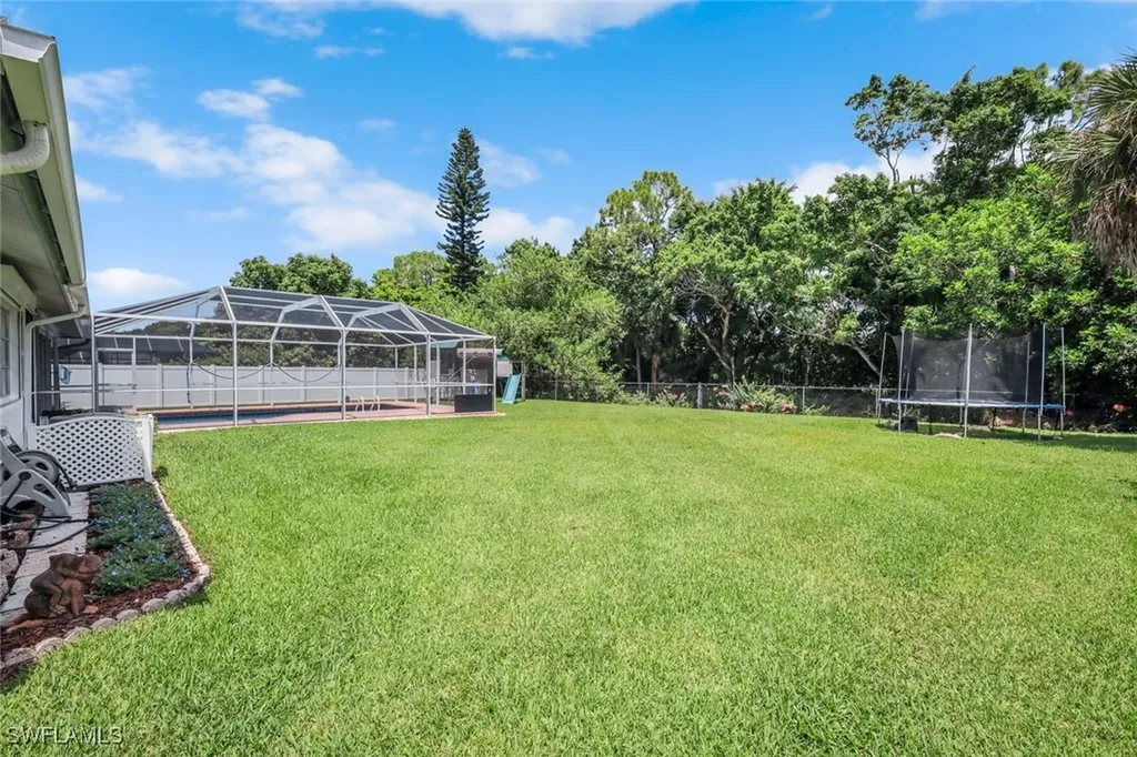 539 Cypress Way E Naples FL 34110