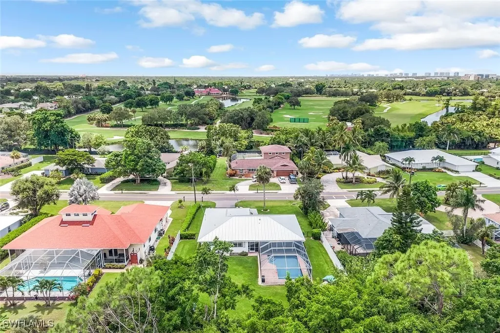 539 Cypress Way E Naples FL 34110