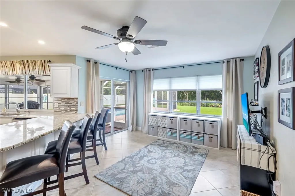539 Cypress Way E Naples FL 34110