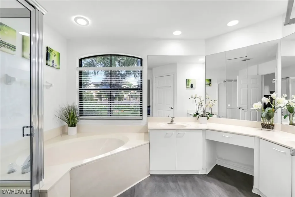 178 Vintage Circle Naples FL 34119