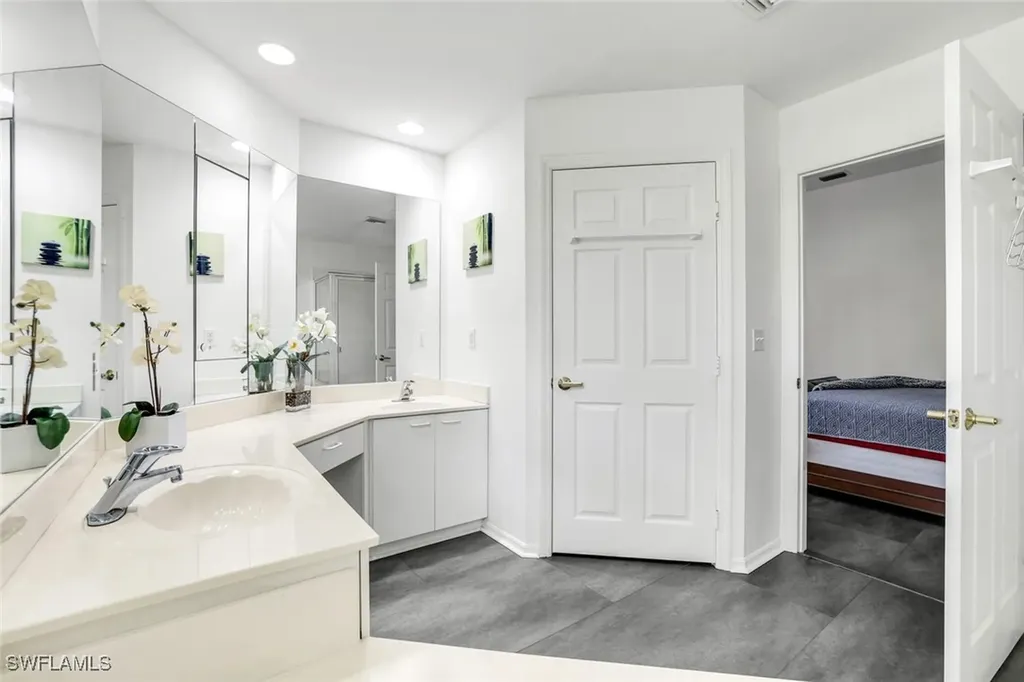 178 Vintage Circle Naples FL 34119