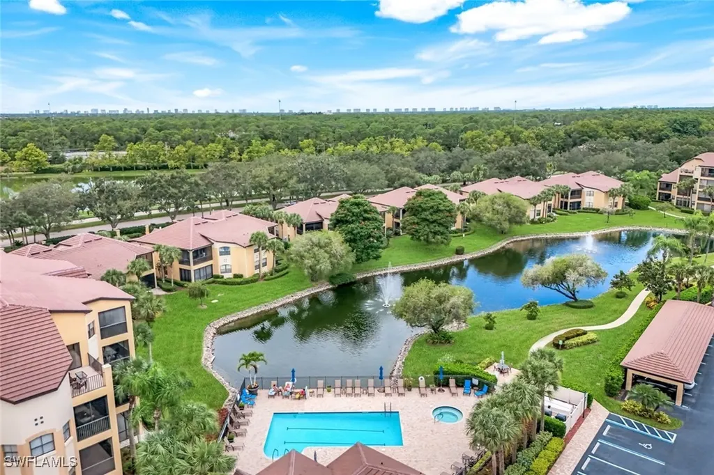 178 Vintage Circle Naples FL 34119
