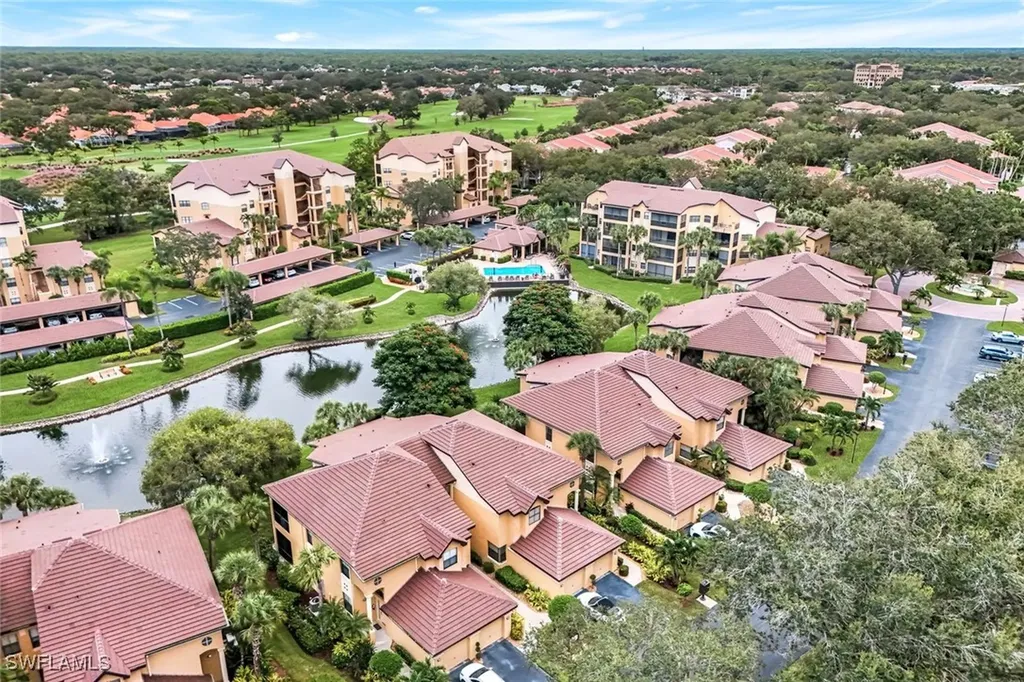 178 Vintage Circle Naples FL 34119