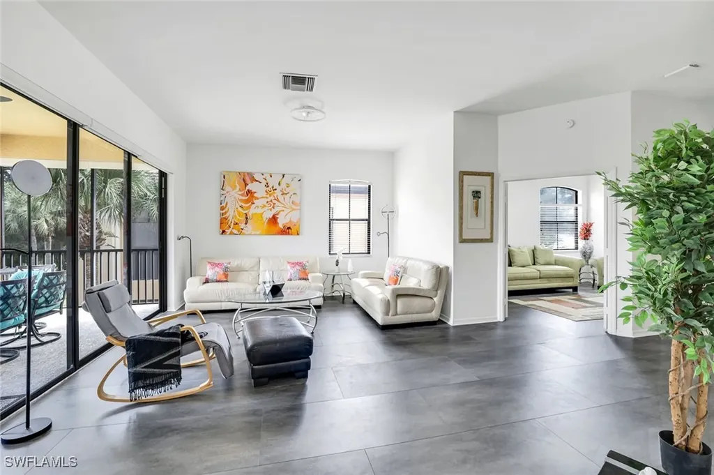 178 Vintage Circle Naples FL 34119