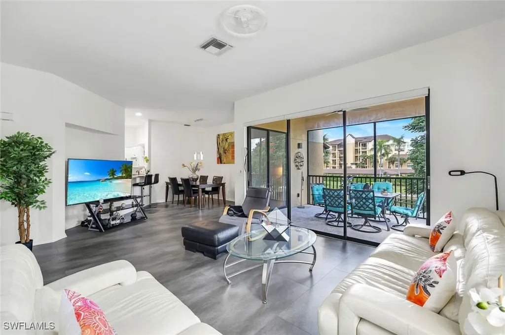 178 Vintage Circle Naples FL 34119