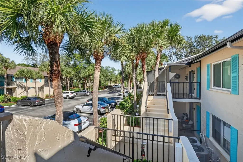 4210 Looking Glass Lane Naples FL 34112