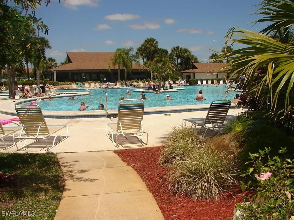 4210 Looking Glass Lane Naples FL 34112