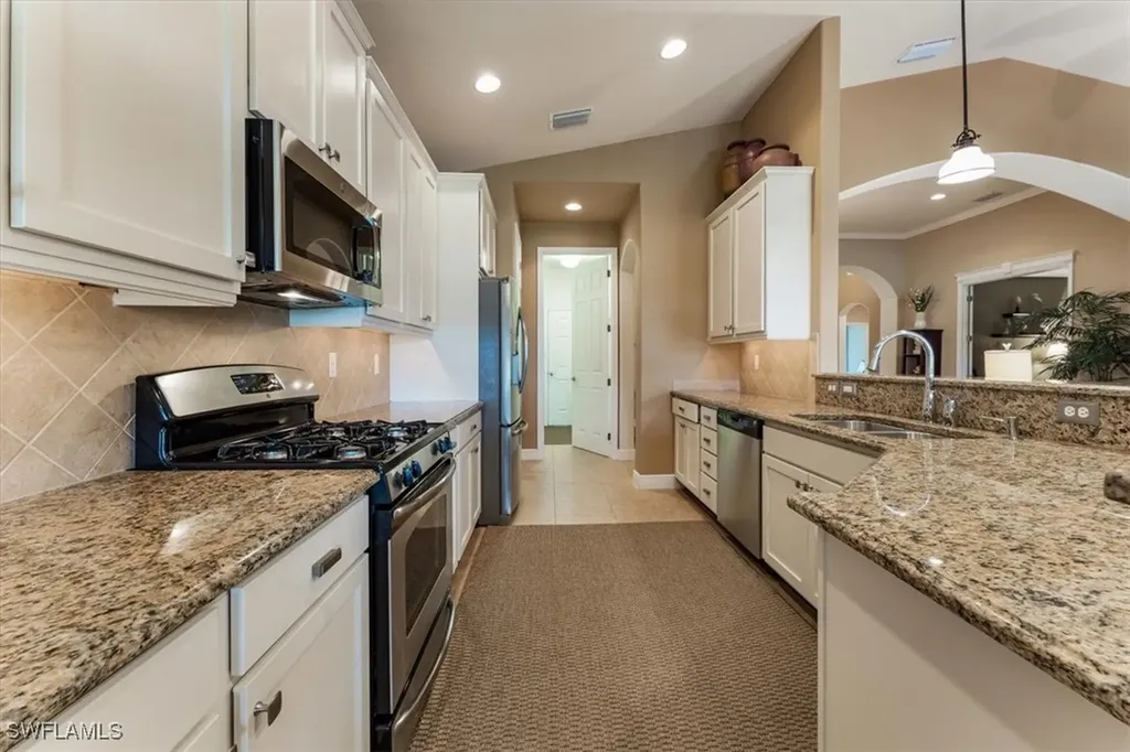 9121 Astonia Way Estero FL 33967