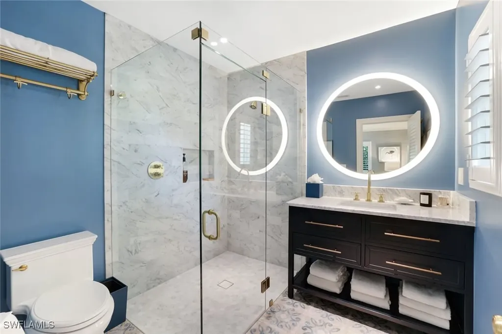 642 6th Avenue N Naples FL 34102