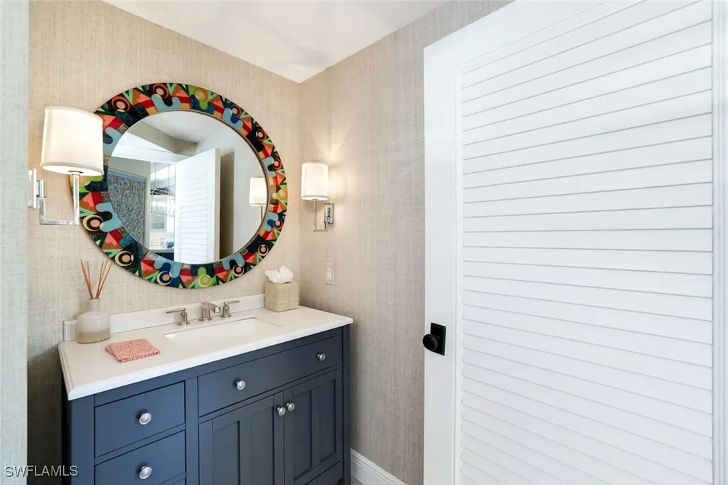 642 6th Avenue N Naples FL 34102