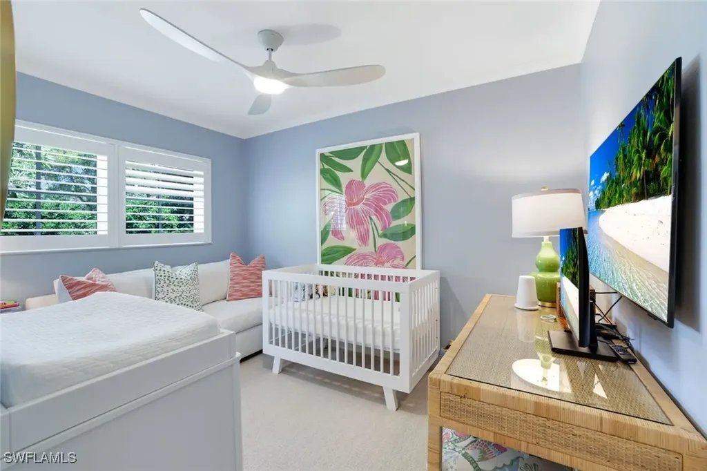 642 6th Avenue N Naples FL 34102