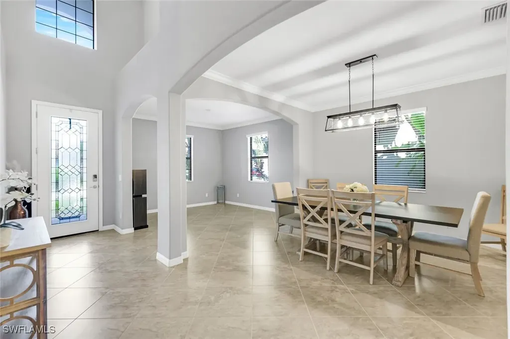4264 Raffia Palm Circle Naples FL 34119
