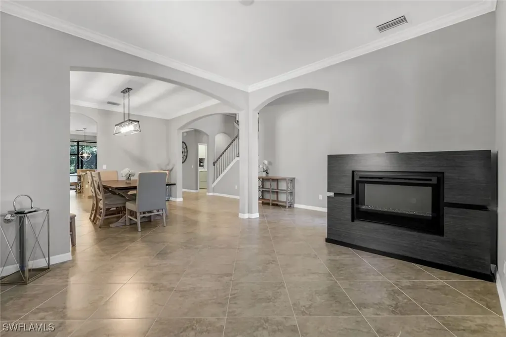 4264 Raffia Palm Circle Naples FL 34119