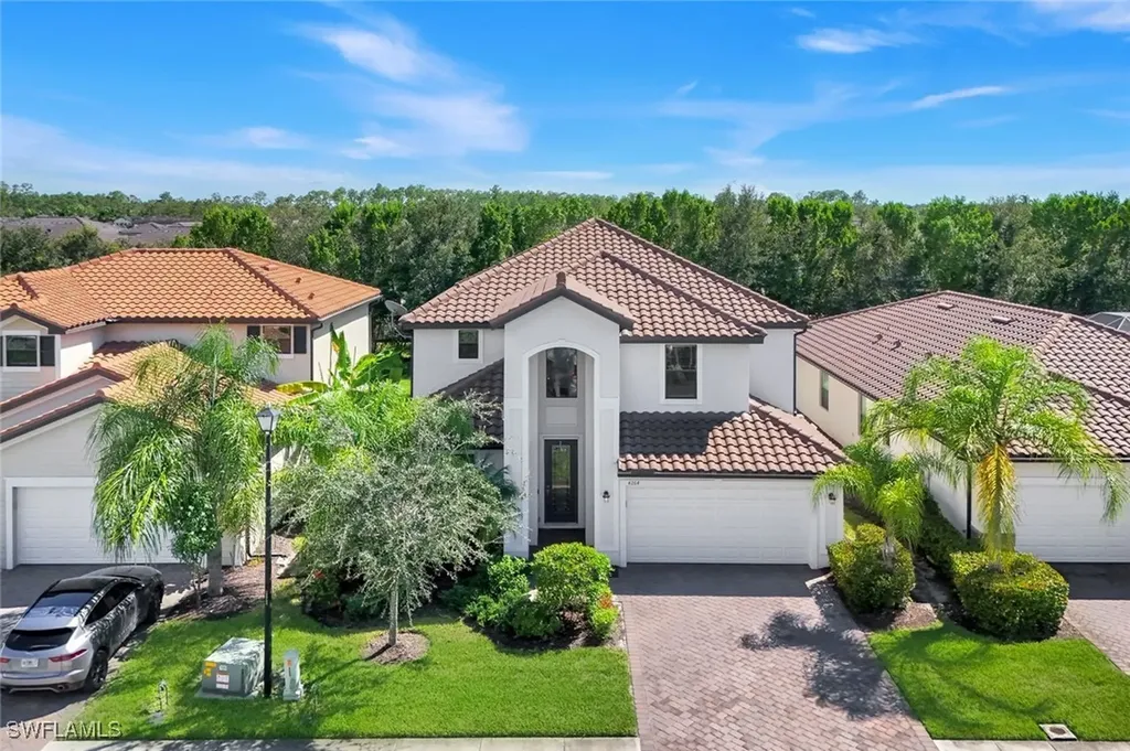 4264 Raffia Palm Circle Naples FL 34119