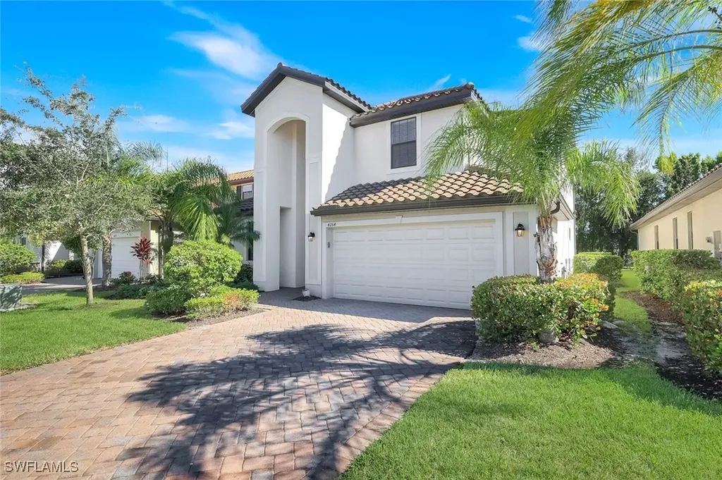 4264 Raffia Palm Circle Naples FL 34119