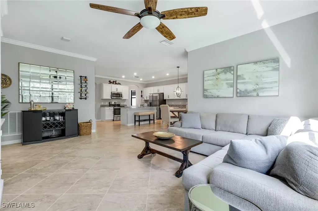 4264 Raffia Palm Circle Naples FL 34119