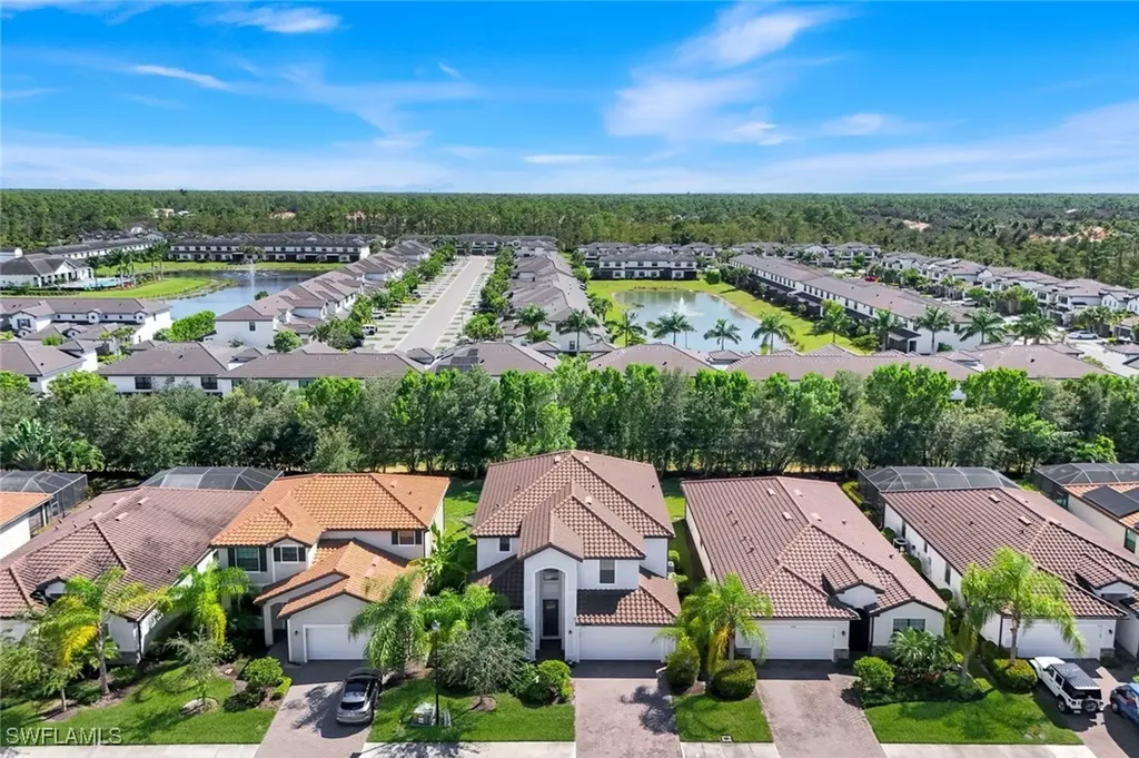 4264 Raffia Palm Circle Naples FL 34119