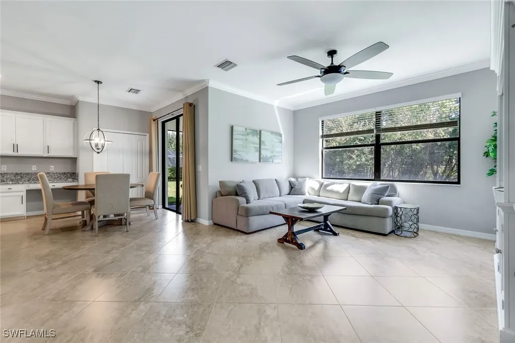 4264 Raffia Palm Circle Naples FL 34119