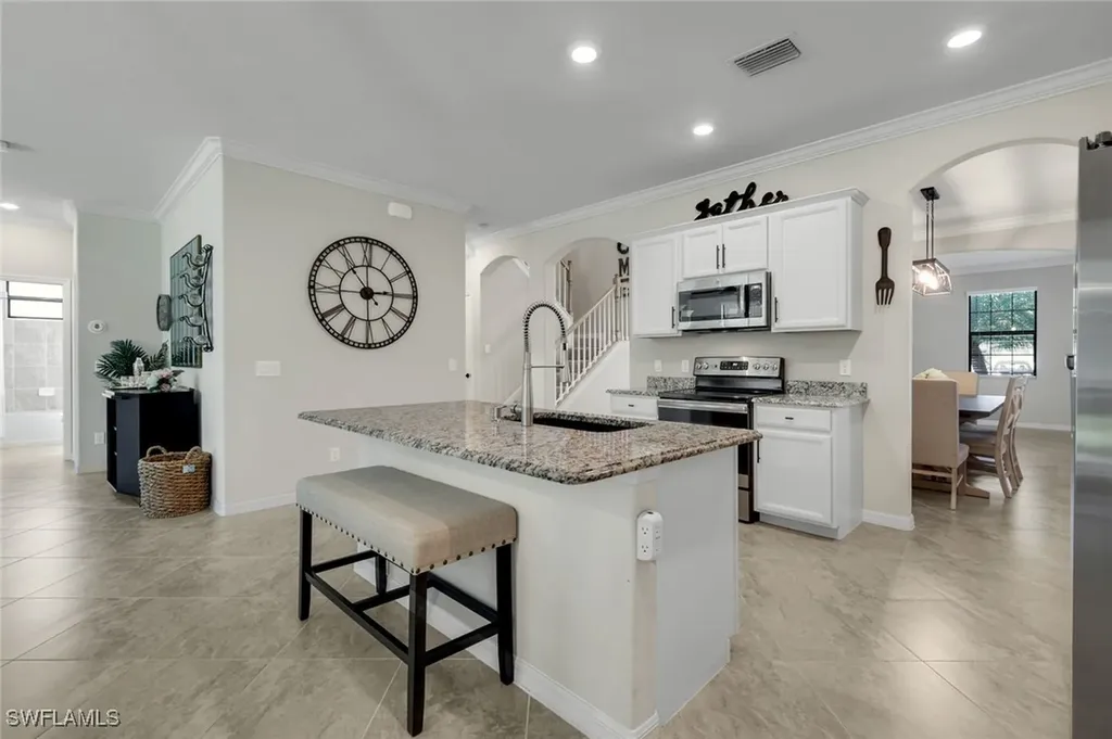 4264 Raffia Palm Circle Naples FL 34119