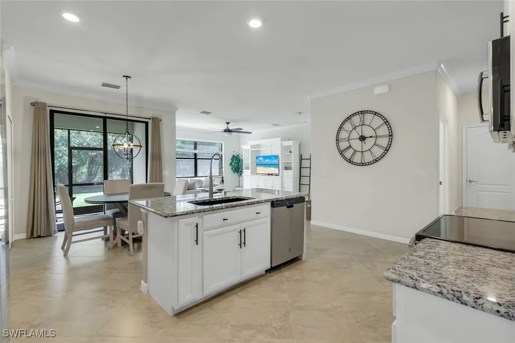 4264 Raffia Palm Circle Naples FL 34119
