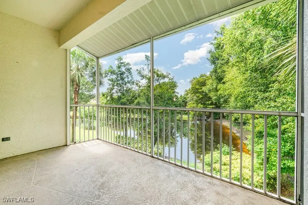 9021 Las Maderas Drive Bonita Springs FL 34135