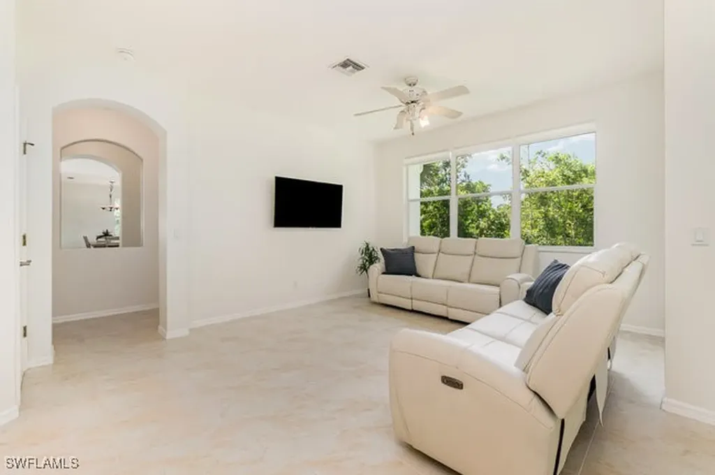 9021 Las Maderas Drive Bonita Springs FL 34135