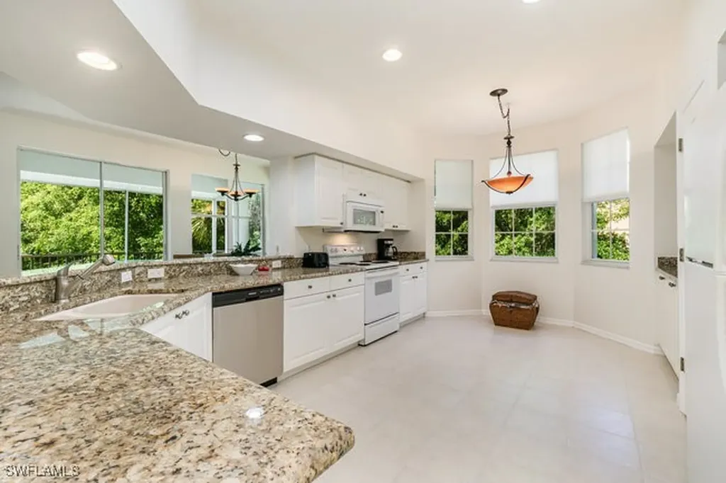 9021 Las Maderas Drive Bonita Springs FL 34135
