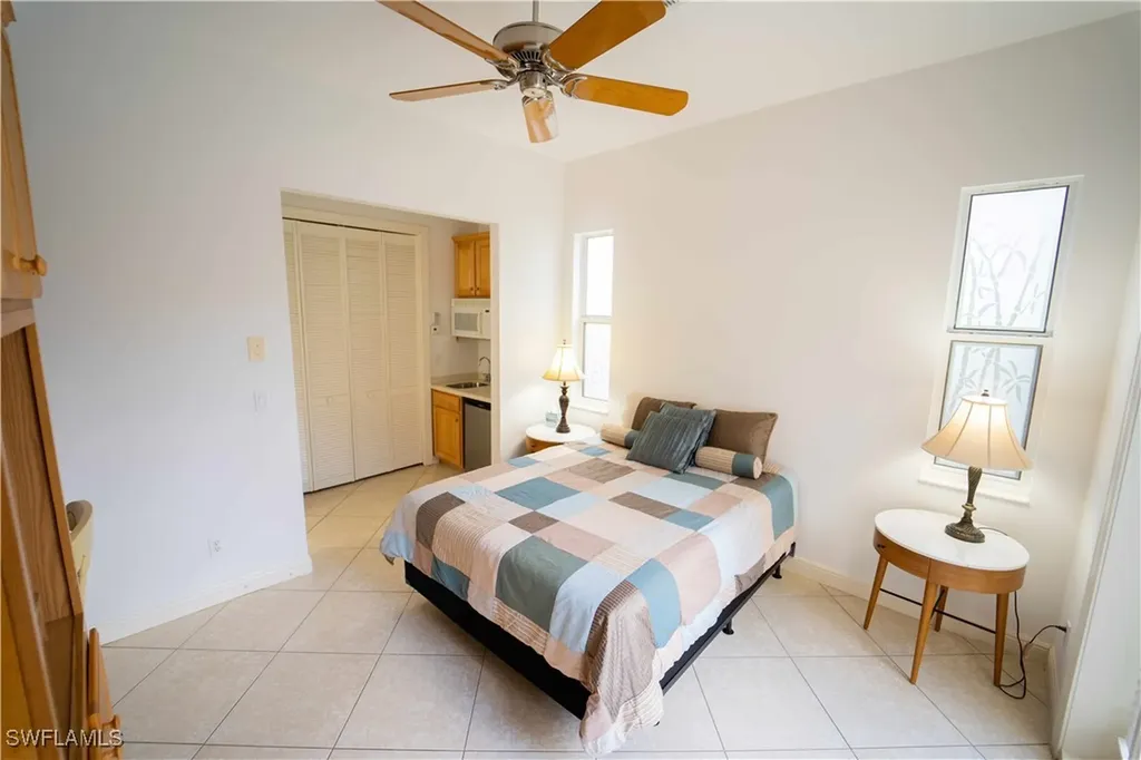 5886 Paradise Circle Naples FL 34110