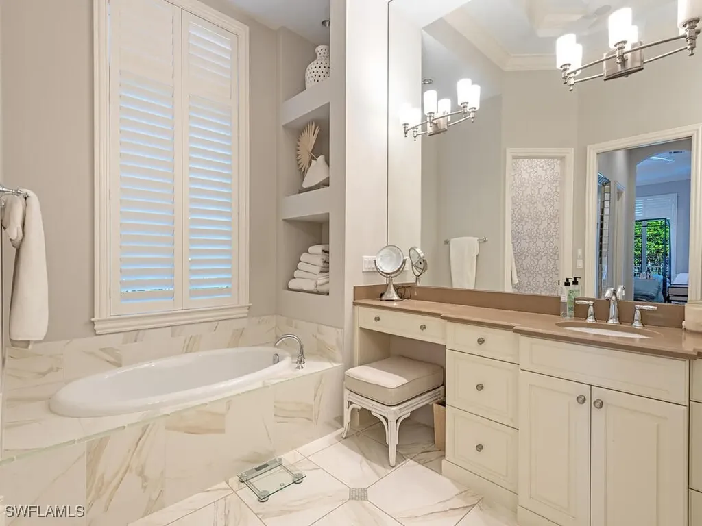 2087 Rivoli Court Naples FL 34105