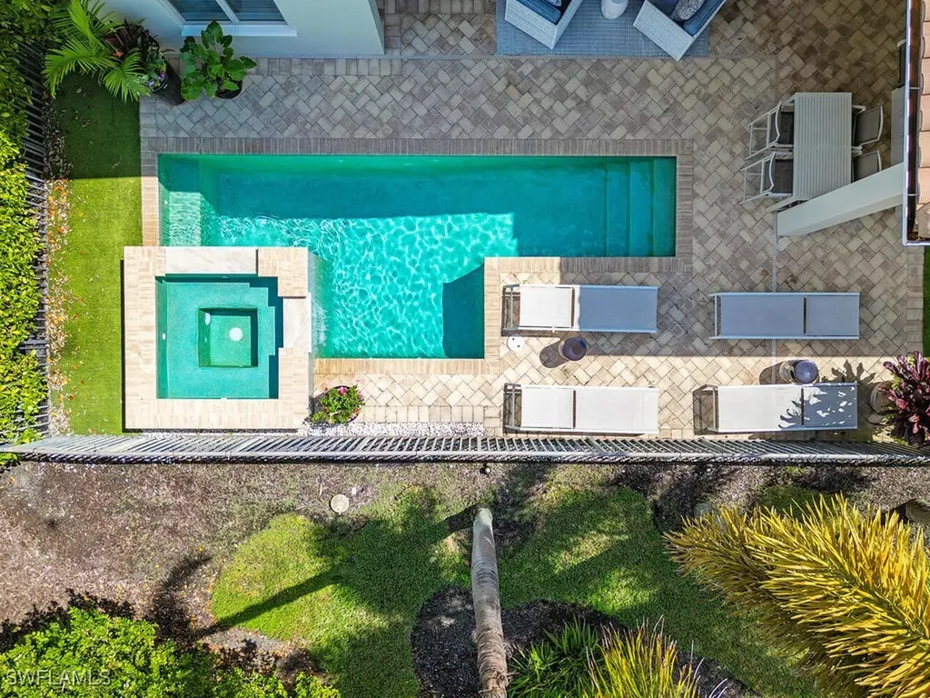 2087 Rivoli Court Naples FL 34105