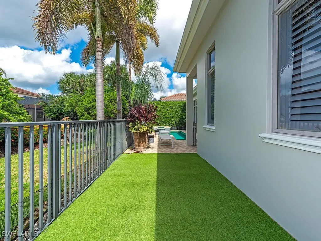 2087 Rivoli Court Naples FL 34105