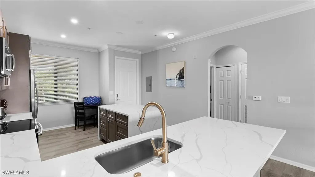 9727 Acqua Court Naples FL 34113