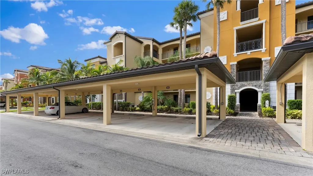 9727 Acqua Court Naples FL 34113