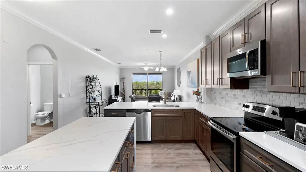 9727 Acqua Court Naples FL 34113
