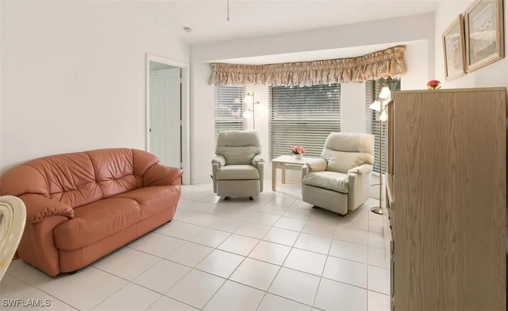 121 Estelle Drive Naples FL 34112