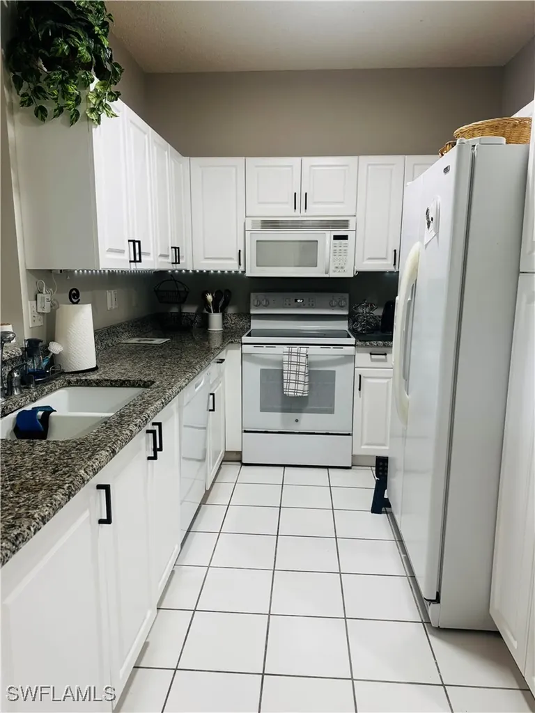 57 Silver Oaks Circle Naples FL 34119