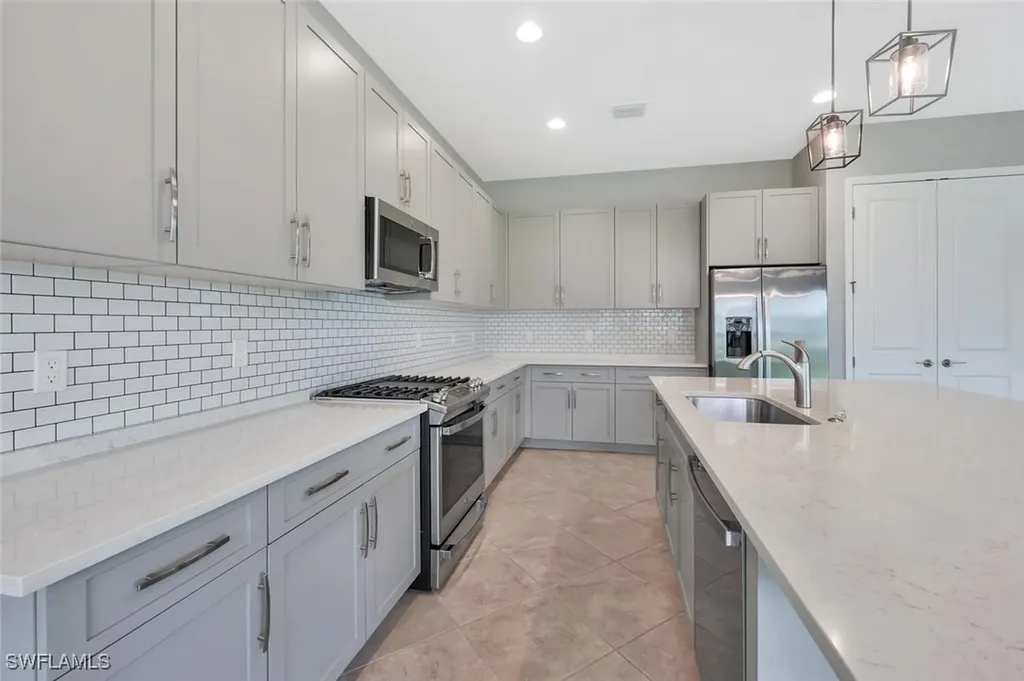 12260 Red Pine Place Estero FL 33928